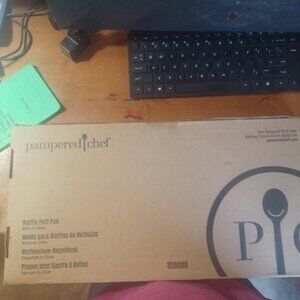 New Pampered Chef Waffle Puff Pan